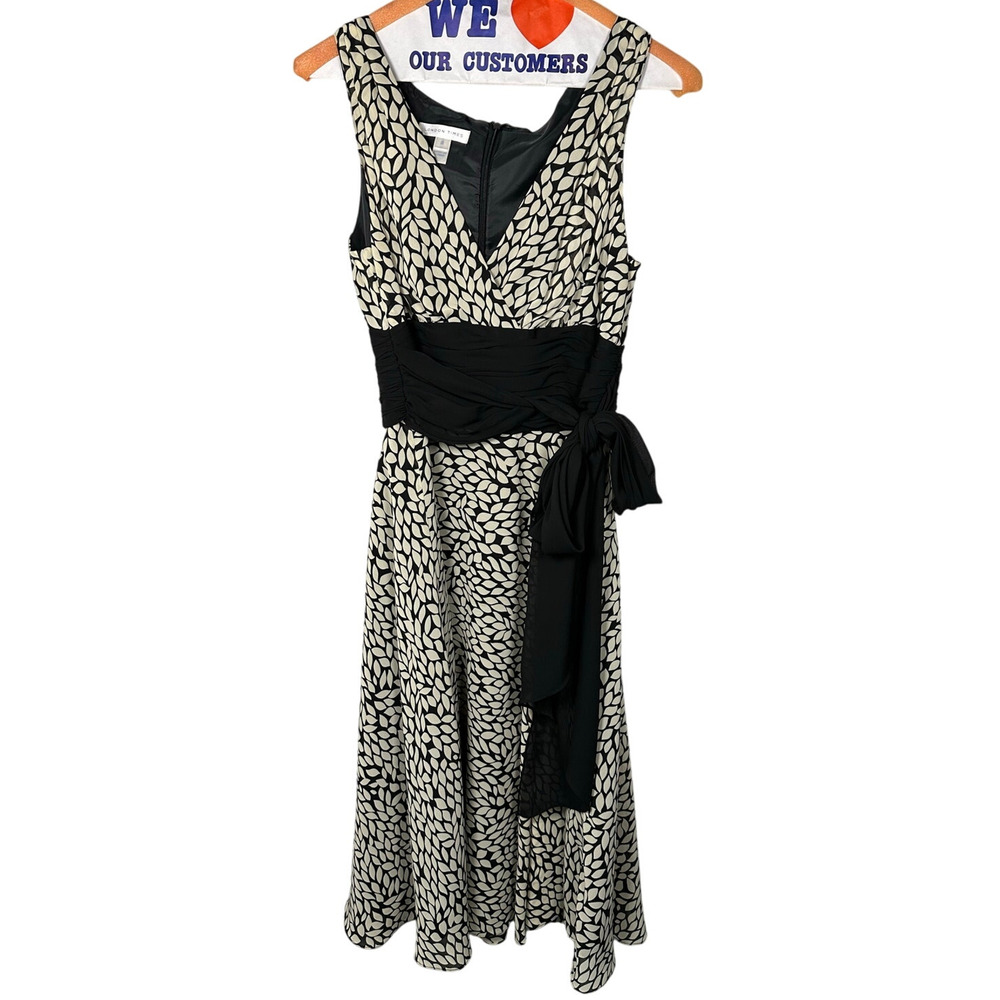 London Times Black & Cream V-Neck Chiffon Dress Women's 8